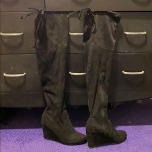 Knee high wedge black boots